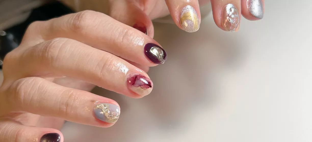 Ao. Nail